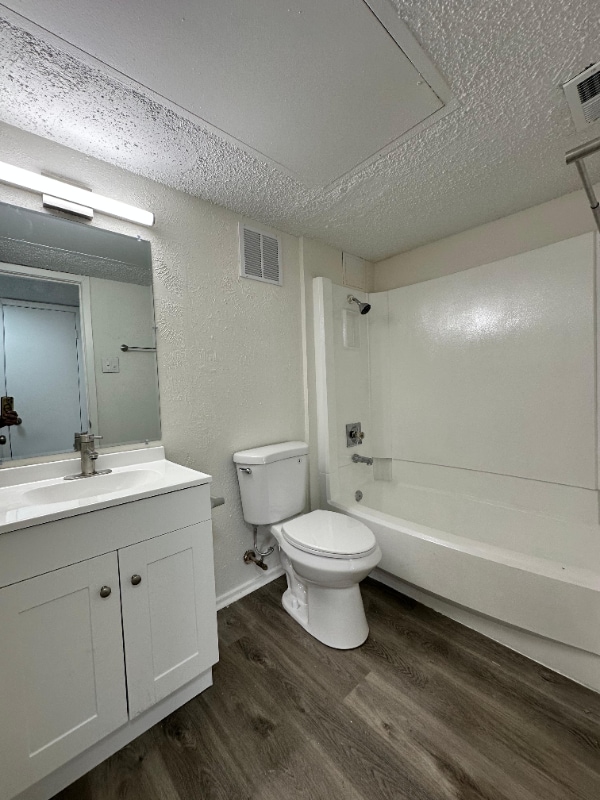 Building Photo - 948 Whittington Ave