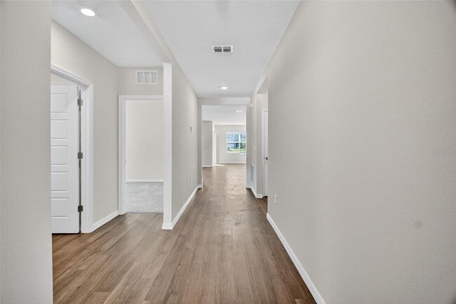 Building Photo - 4590 Boxwood Wy