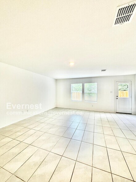 Building Photo - 3209 Peyton Lila Rd