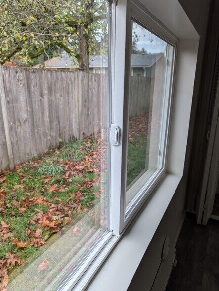 Building Photo - 10331 Wallingford Ave N