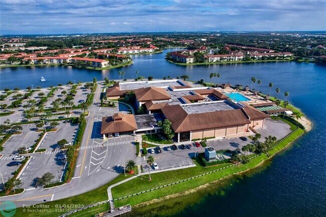 Building Photo - 12600 SW 5th Ct