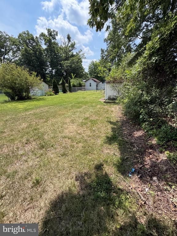 Building Photo - 9205 4th St