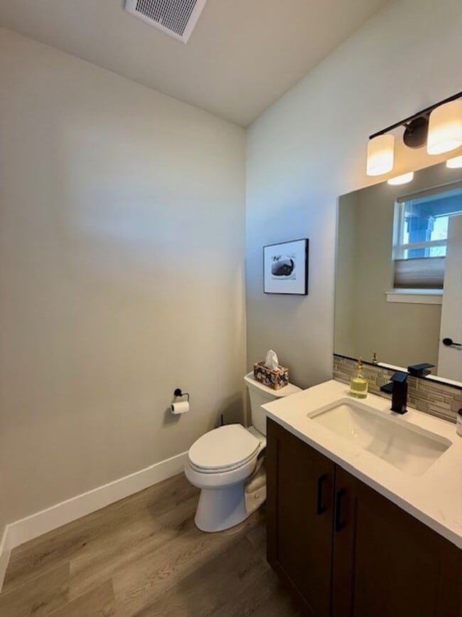 Building Photo - Beautiful Easton 3 Bedroom Home | Primary Suite on Main | Loft + A/C | Community Pools & Amenities