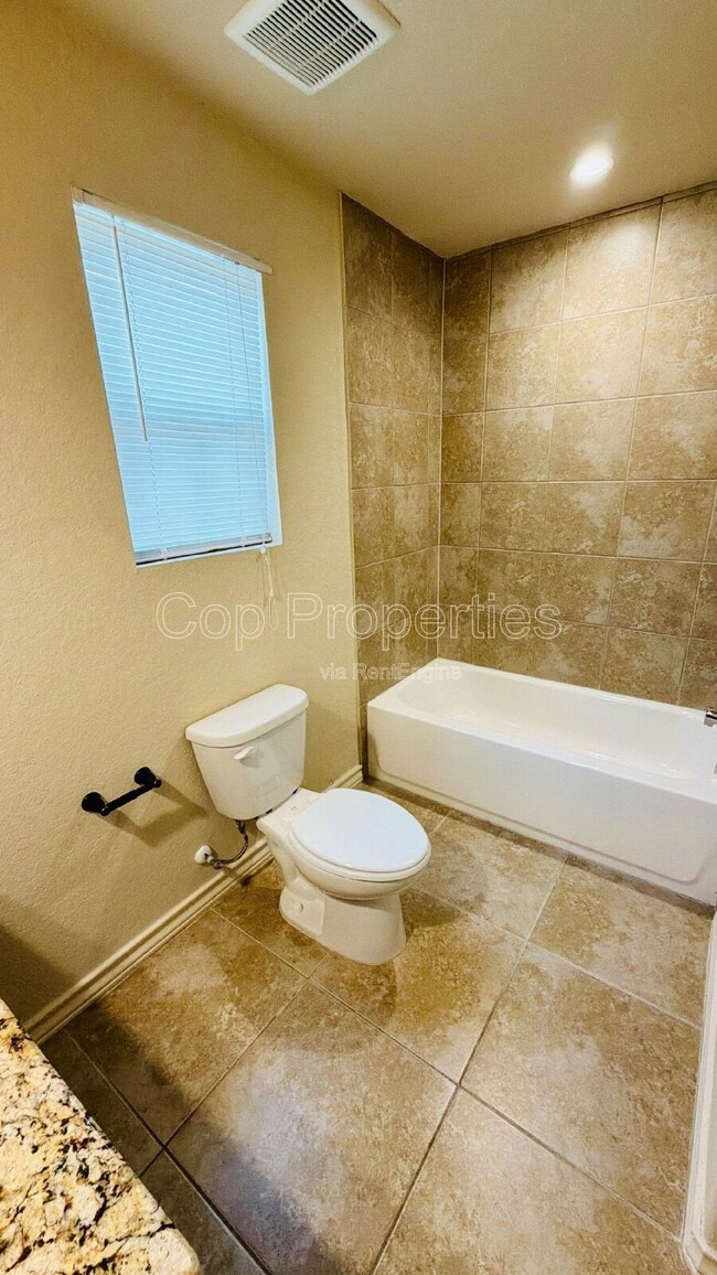 Building Photo - 7010 Micayla Cv