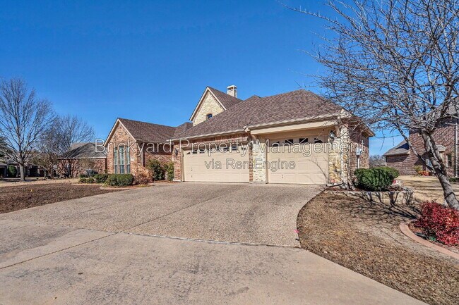 Building Photo - 350 Pine Valley Dr