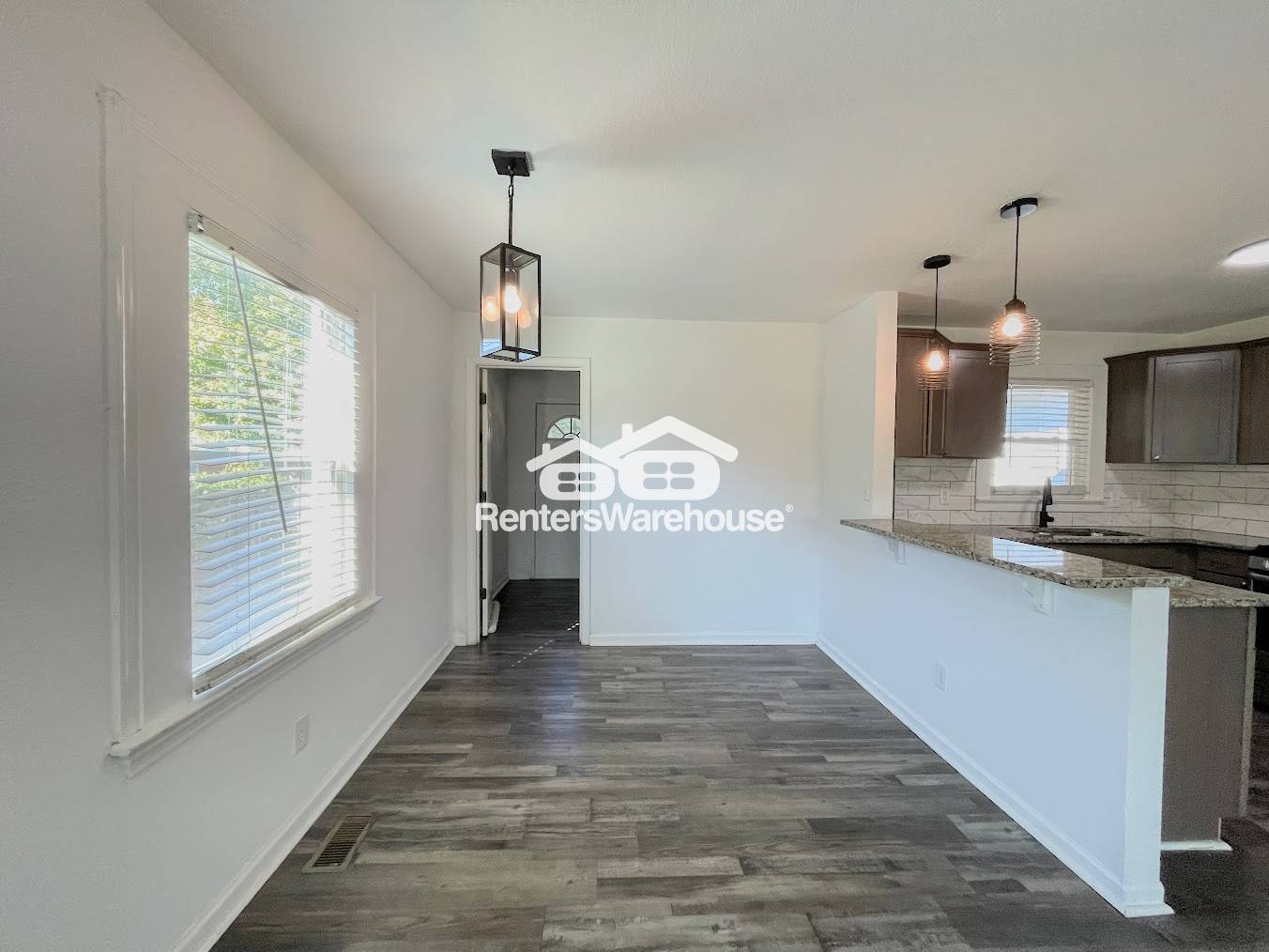 Building Photo - 2700 Belle St