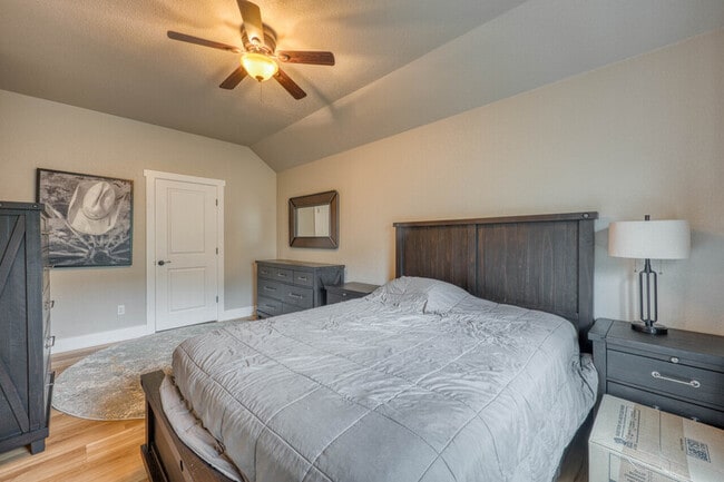 Building Photo - 13700 Lone Rider Trail