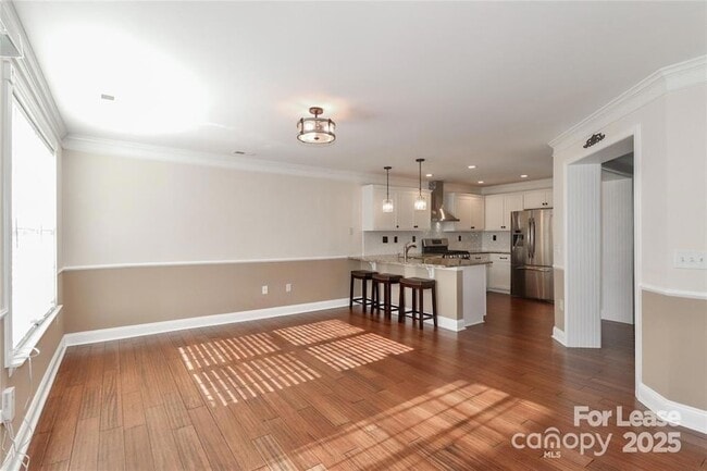 Building Photo - 9408 Meadowmont View Dr