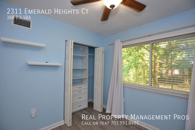 Building Photo - 2311 Emerald Heights Ct