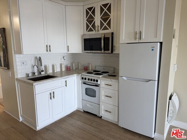 Building Photo - 26664 Seagull Way