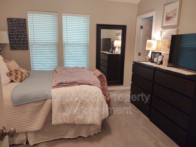 Building Photo - 3043 Uxbridge Woods Ct