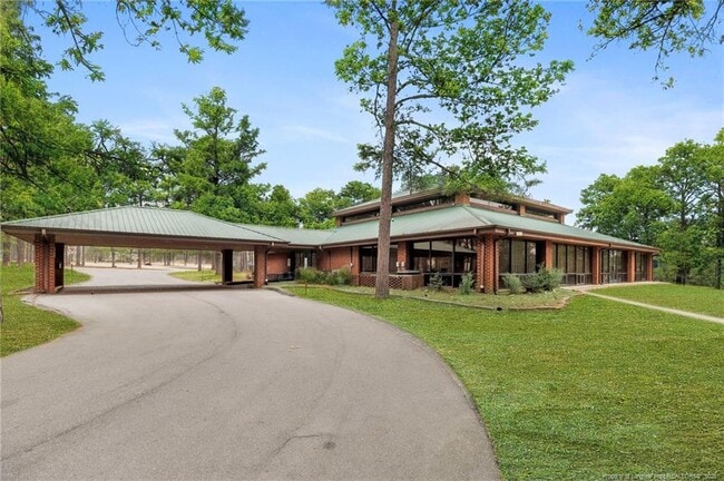 Building Photo - 132 Cedar Ln