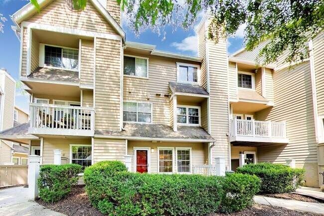 Building Photo - 10823 Hampton Mill Terrace