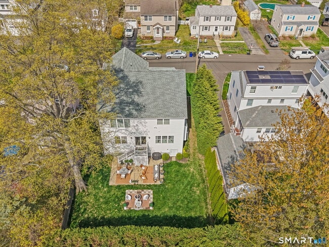 Building Photo - 228 Eastlawn St