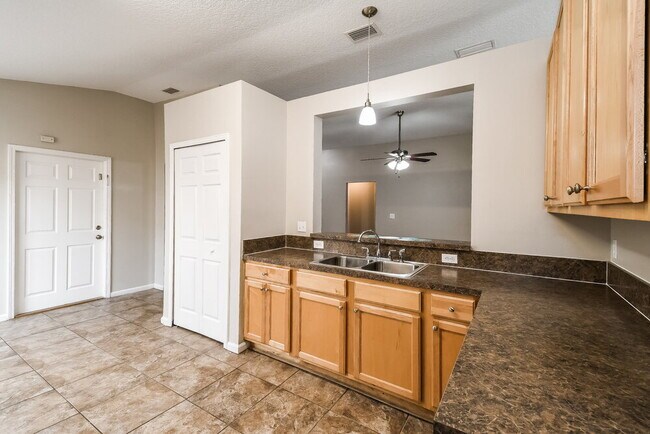 Building Photo - 9518 Arbor Oak Ln