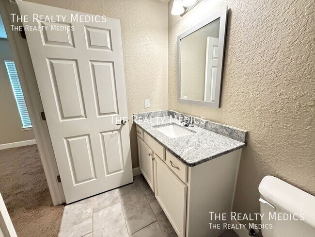 Building Photo - 2736 SW 161st Loop