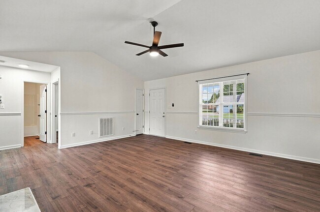 Building Photo - 928 S Willhaven Dr
