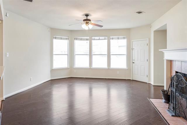 Building Photo - 10015 Pinecrest Dr