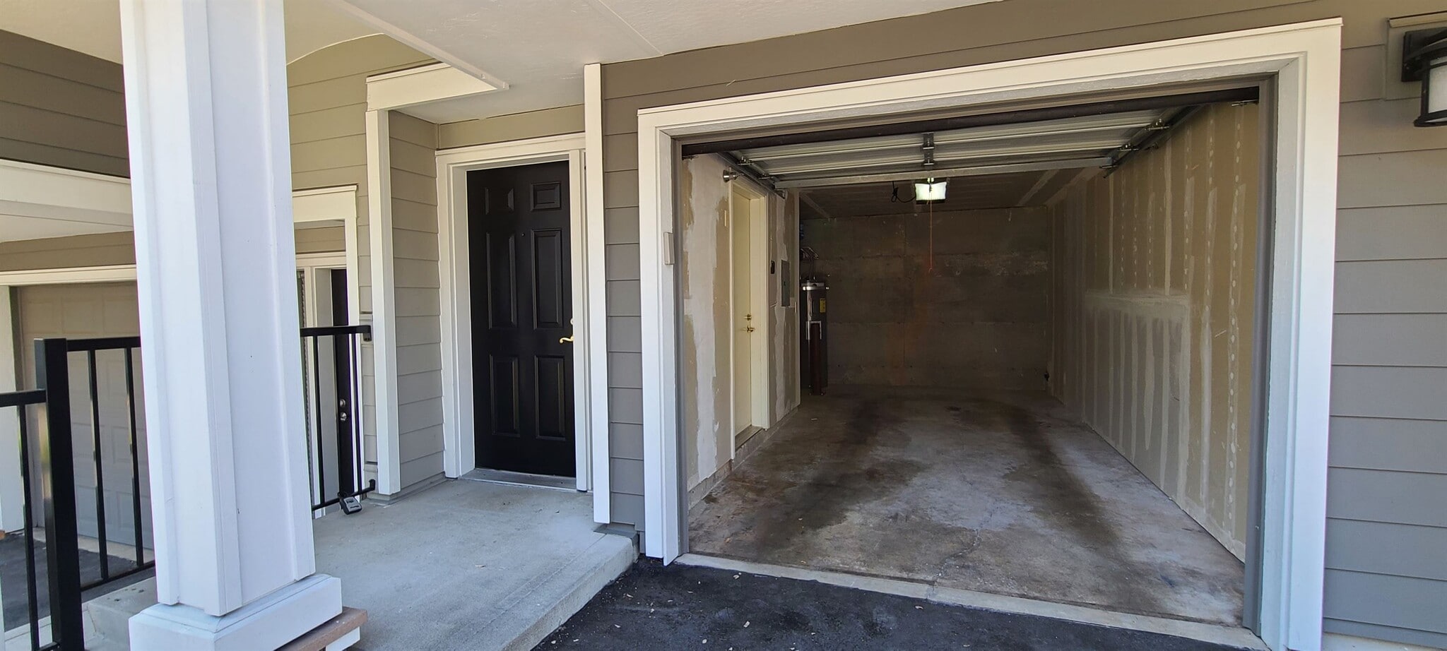 Building Photo - 16125 Juanita Woodinville Way NE
