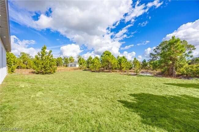 Building Photo - 1057 Halby Ave S