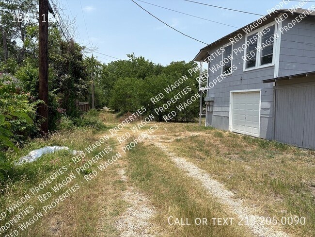 Building Photo - 538 Kayton Ave