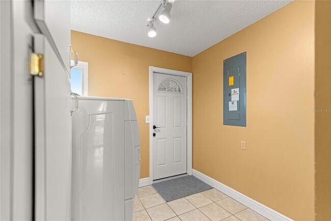 Building Photo - 8470 SW 107th Pl