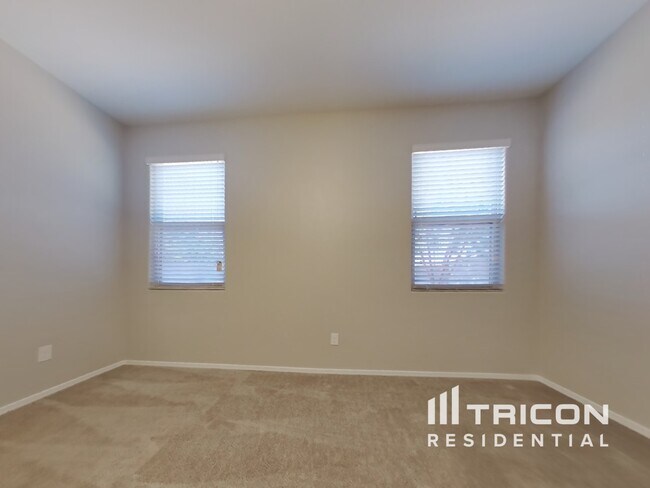 Building Photo - 29957 W Mitchell Ave