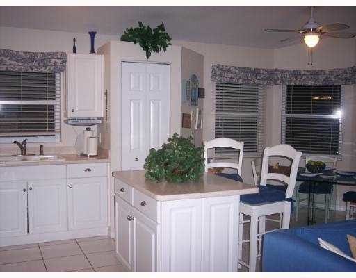 Kitchen - 3694 Miramontes Cir