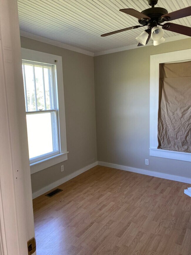 Fantastic Location & Price 3796 Old Greenville Hwy Central SC 29630