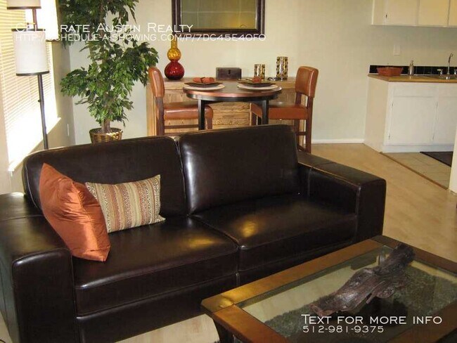 Building Photo - Kensington Green