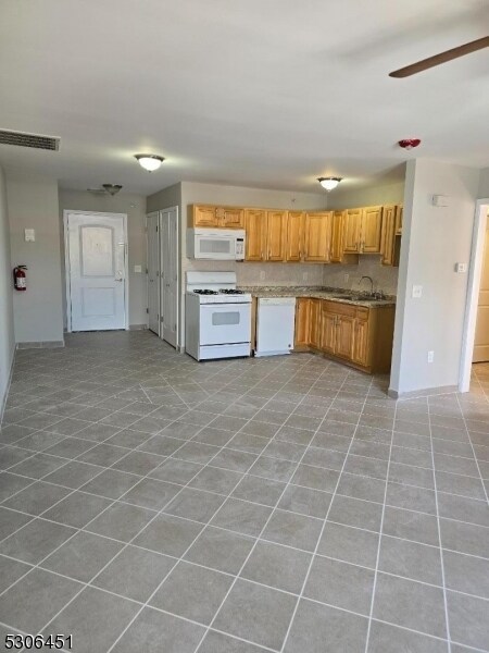 Building Photo - 158 N 8th St