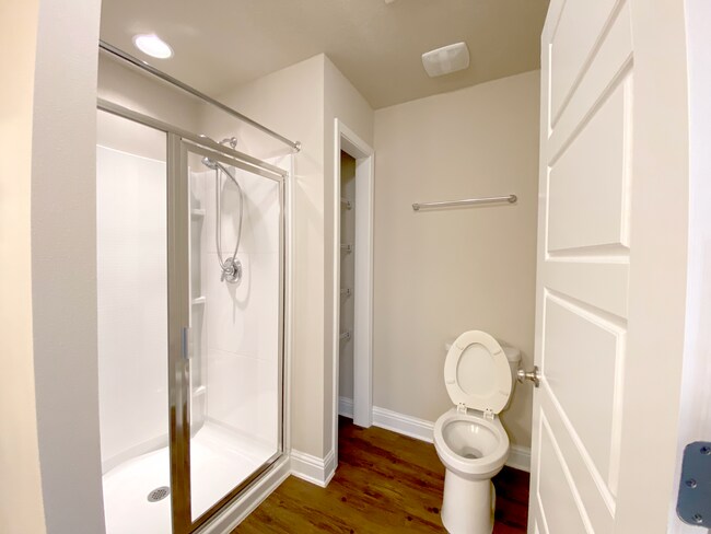 Master Bathroom - 25806 Pollard Rd