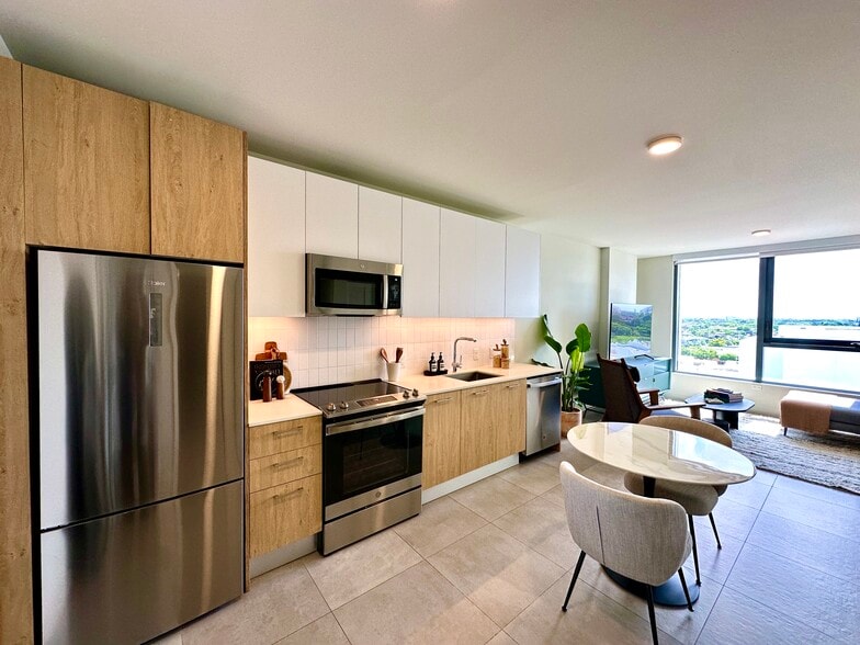 Building Photo - 337 NW 31st St