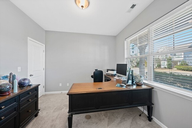 Building Photo - Stunning Apex Home with First-Floor Privat...