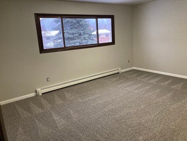 Building Photo - 1841 State St