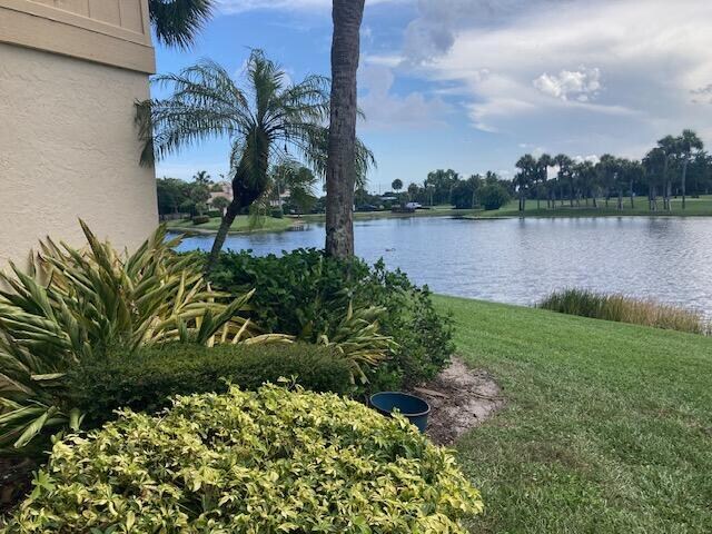 Building Photo - 16913 Waterbend Dr
