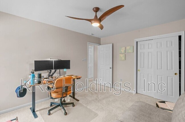 Building Photo - 4500 Marquis Pl