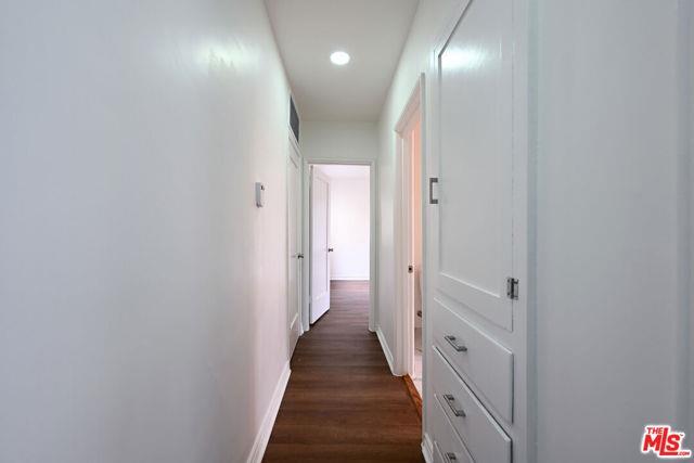 Building Photo - 1068 S Wooster St