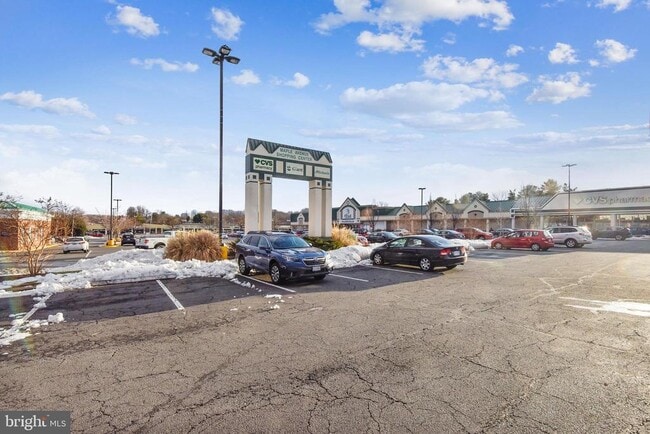 Building Photo - 2931 Deer Hollow Way