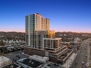 Building Photo - Rosette Green Hills