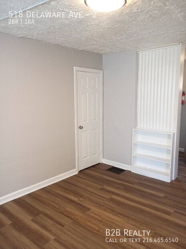 Building Photo - 518 Delaware Ave