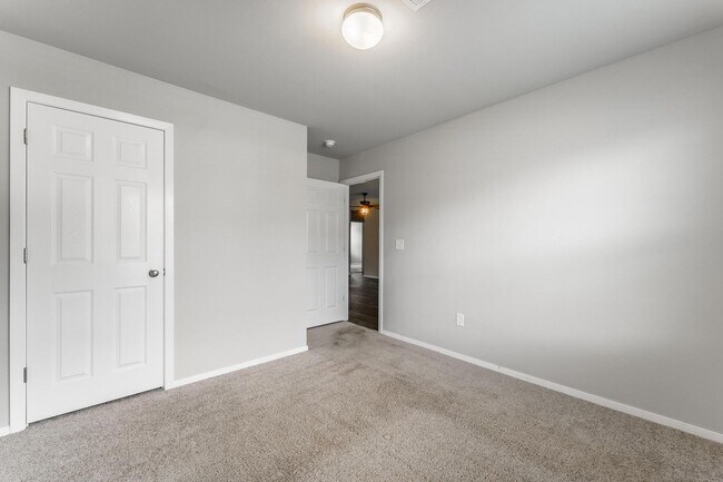 Building Photo - Modern Living in Pea Ridge | Open Layout +...