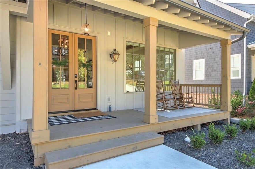 Building Photo - 1268 Hayes Dr SE