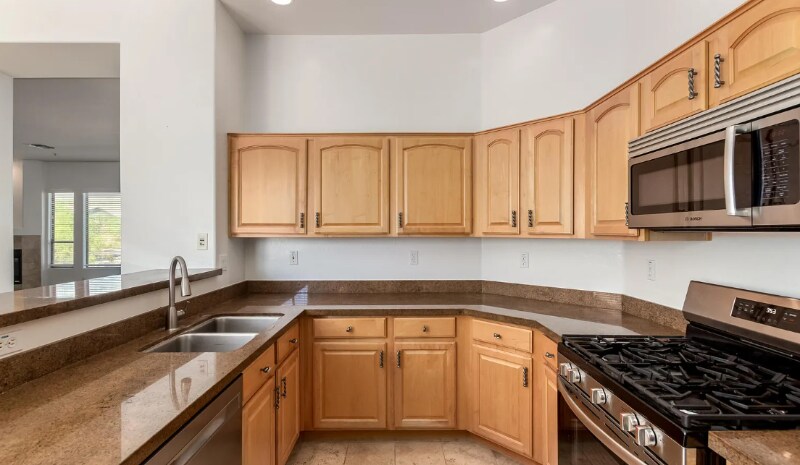 Building Photo - 16420 N Thompson Peak Pkwy