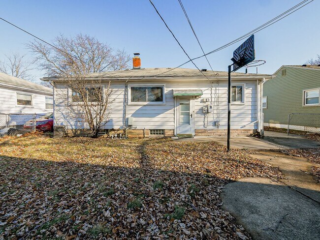 Building Photo - AVAILABLE NOW! Beautifully Updated 3-Bedroom Home with High-End Finishes!