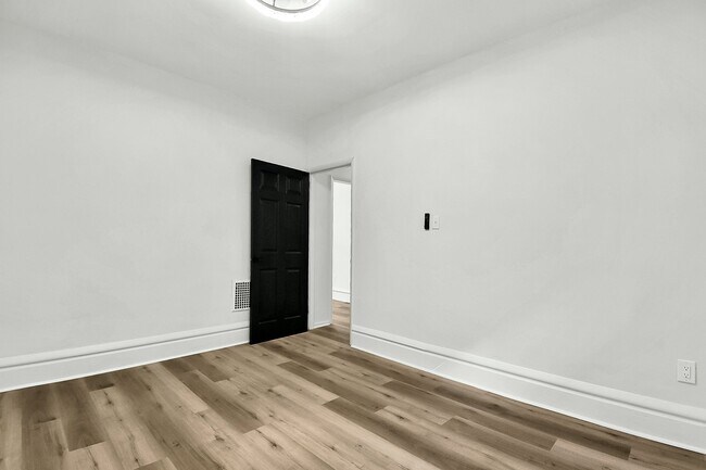 Building Photo - 1202-1204 Franklin Ave