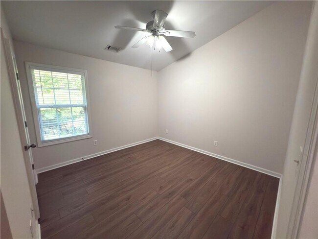 Building Photo - 314 Creek Manor Way