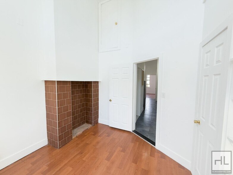 Building Photo - HARMAN STREET / Bushwick / 1-Bed (Flex 2) ...