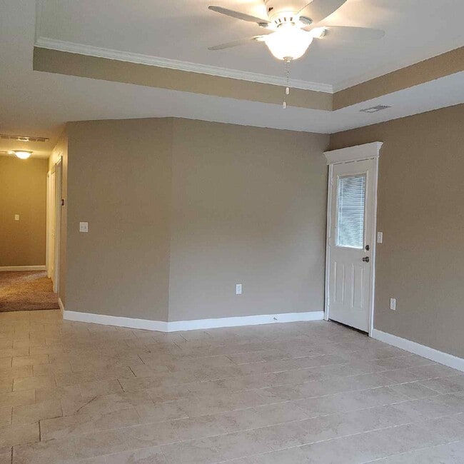 Building Photo - 903 W Gay St