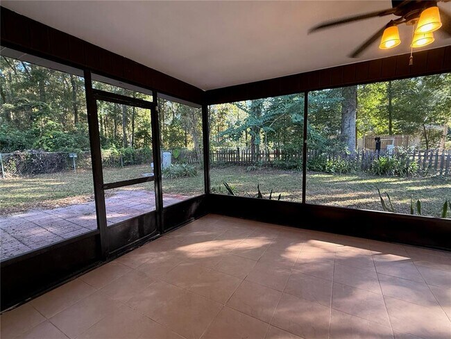 Building Photo - 6441 NW 65th Ave